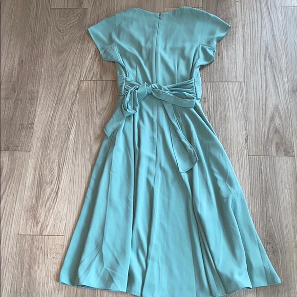 Gal Meets Glam Seraphina midi dress - Picture 5 of 6